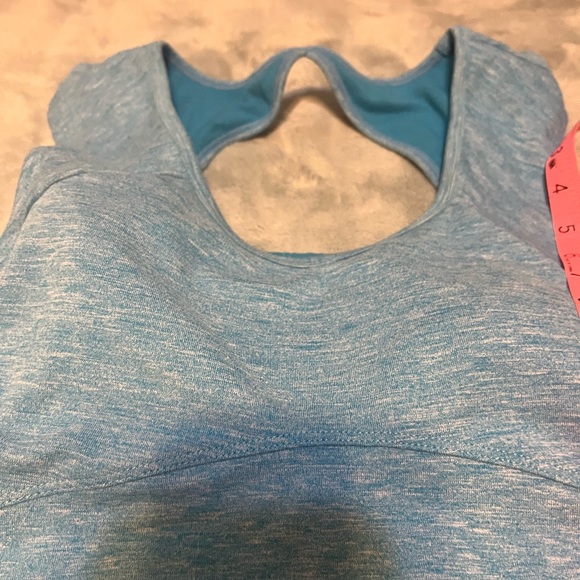 Athletic dress - Picture 3 of 7